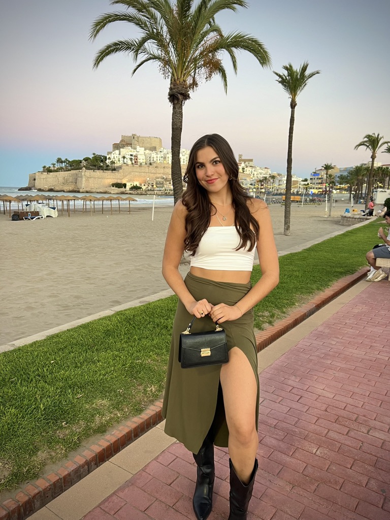 Katie living her best life in Spain